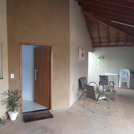 Villa Casa De Temporada Seja Bem Vindos Olímpia Esterno foto