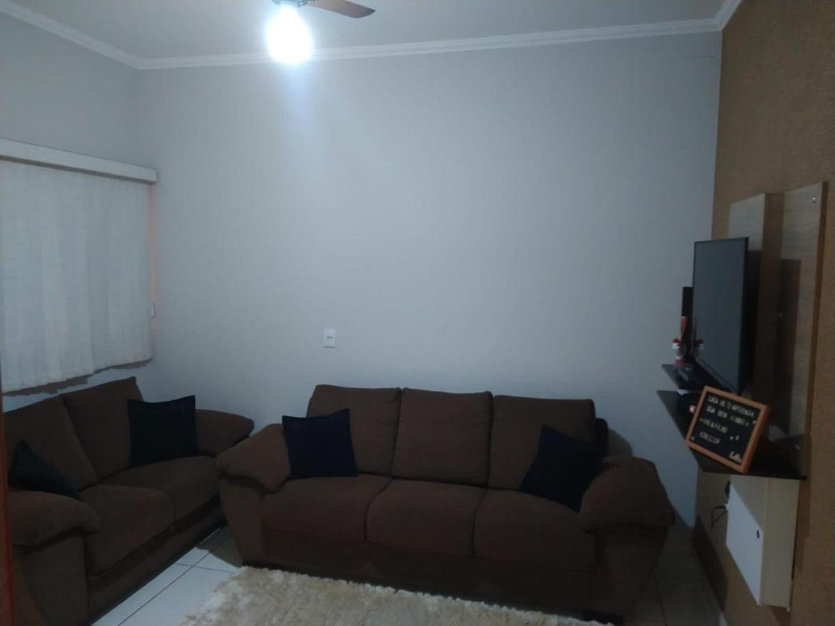 Villa Casa De Temporada Seja Bem Vindos Olímpia Esterno foto