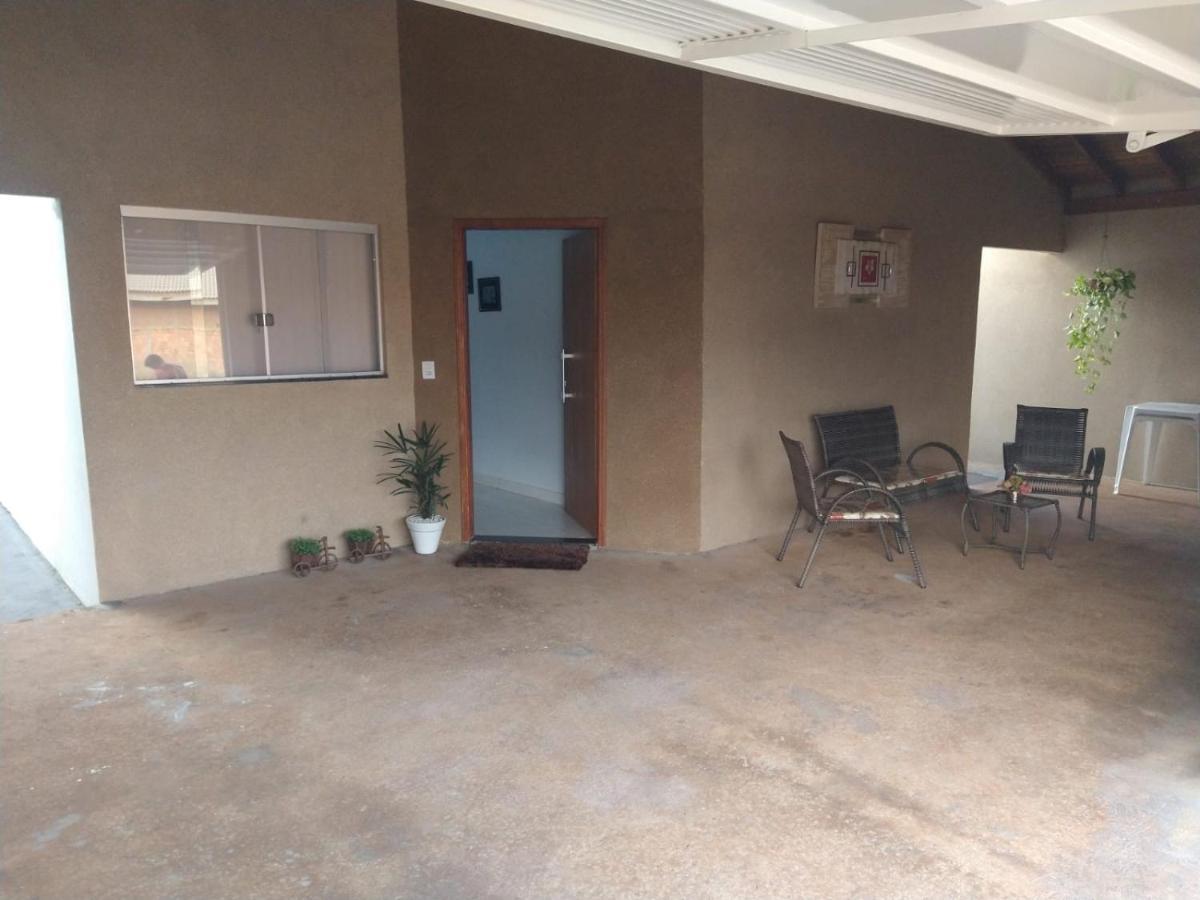 Villa Casa De Temporada Seja Bem Vindos Olímpia Esterno foto