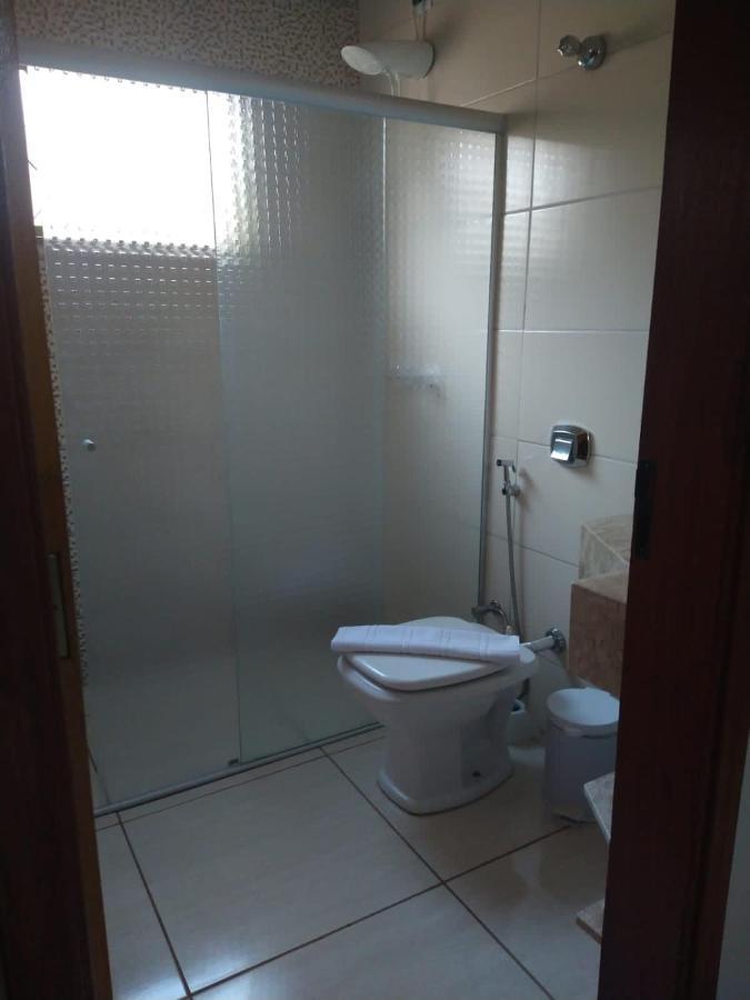 Villa Casa De Temporada Seja Bem Vindos Olímpia Esterno foto